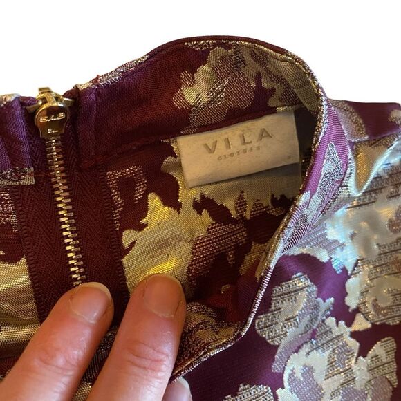 NWOT Vila Burgundy and silver Chinese Style Top - Picture 3 of 5